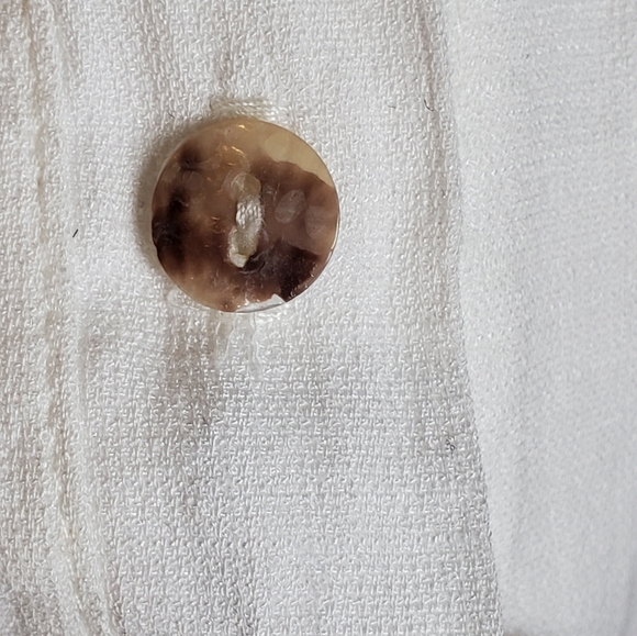 Sleeveless button down top with tie detail - Small - Picture 3 of 5